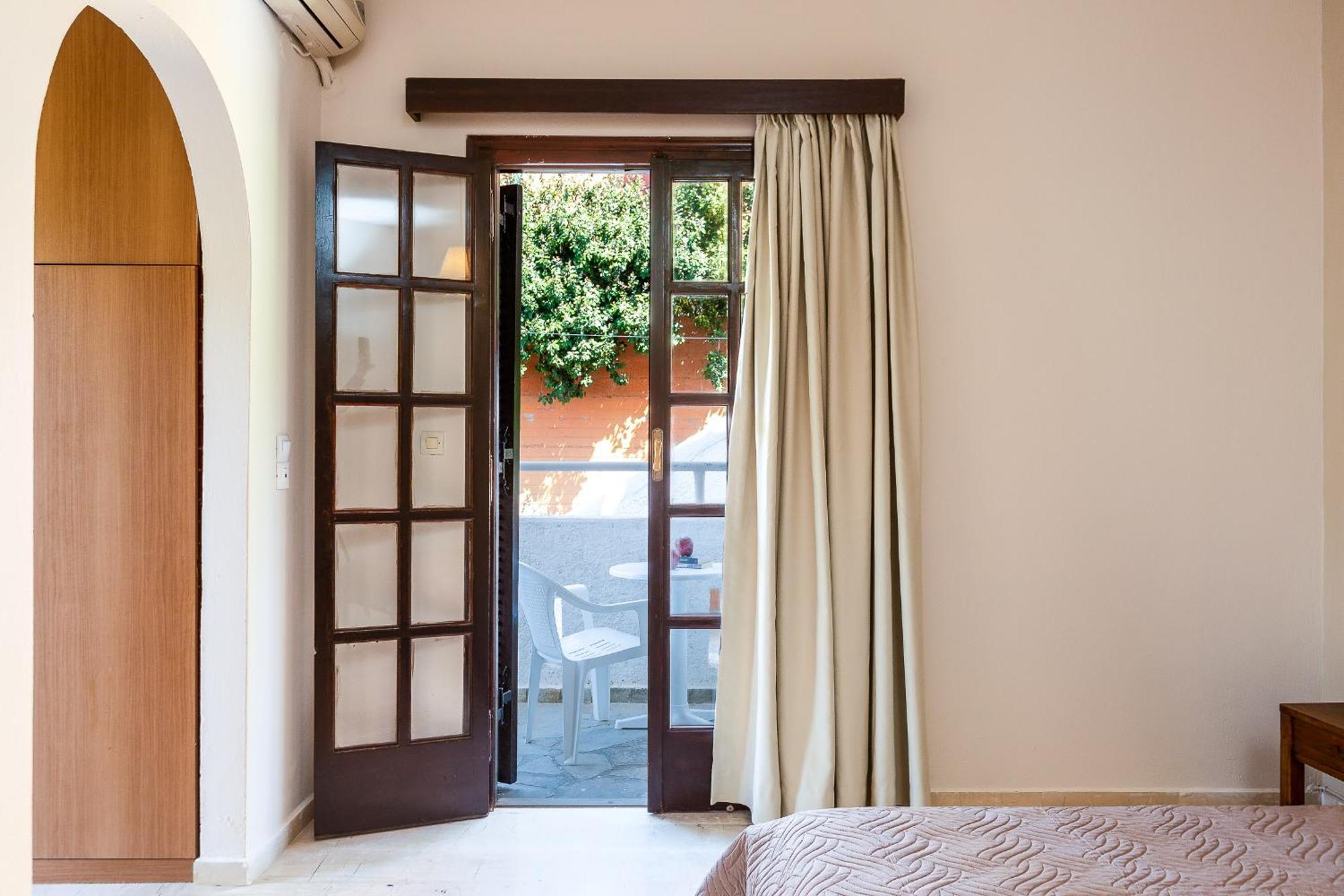 Santa Maria Studios & Apartments Plakias Extérieur photo